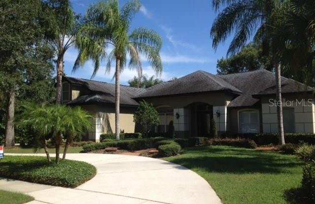 209 HEATHERWOOD COURT