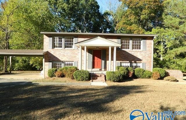 920 Sommerset Road - 920 Sommerset Road Southeast, Huntsville, AL 35803