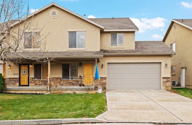 1761 North Belvedere Way - 1