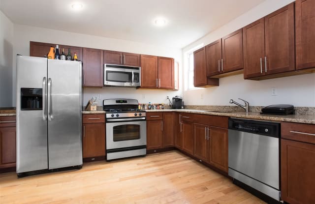 913 WILLOW AVE - 913 Willow Avenue, Hoboken, NJ 07030