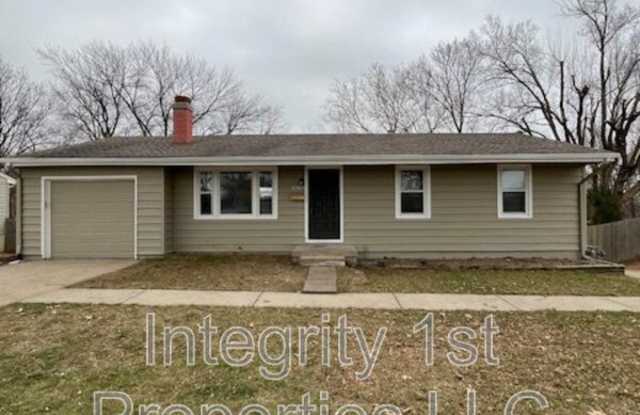 6305 N Highland Ave