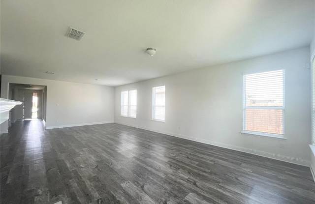 3421 Osage River Trail