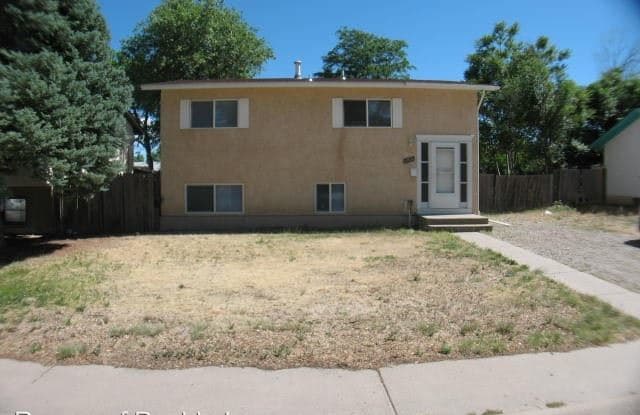 3930 Devonshire Ln - 3930 Devonshire Lane, Pueblo, CO 81005