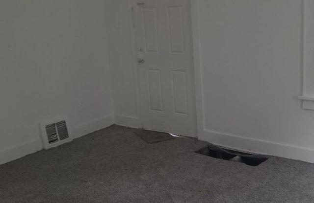 2 Bed 1 Bathroom 900.00