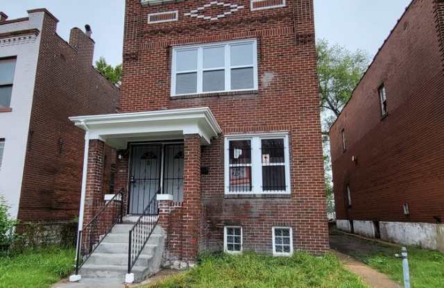 Photo of 4555 Mary Avenue