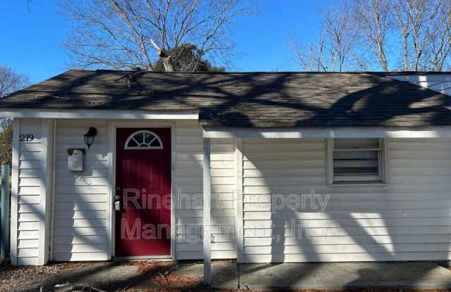 219 1/2 Wall St