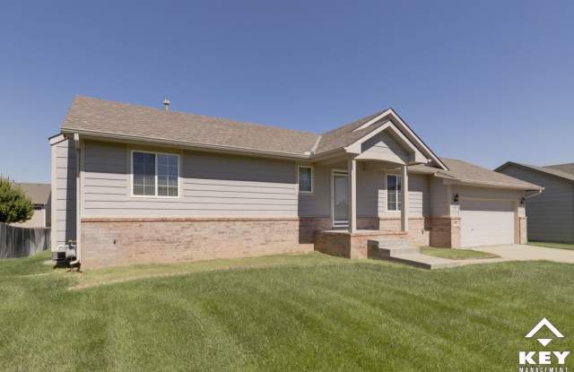 11008 W Bristlecone Cir - 11008 Bristlecone Circle, Wichita, KS 67205