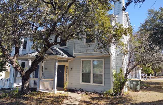 Photo of Charming 3/2.5 Townhome for Rent in Kyle, TX