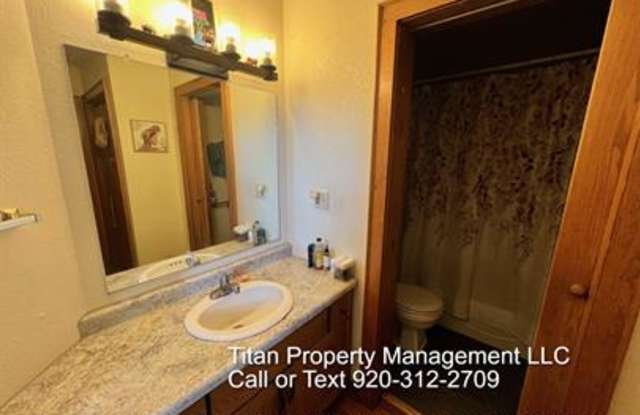 207 East Irving Avenue - 106