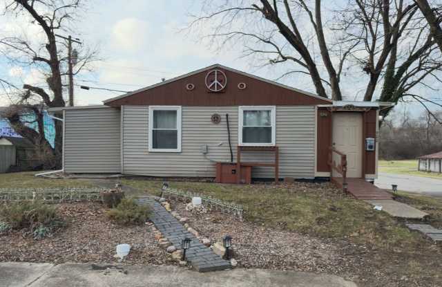 Photo of HOUSE....COMPLETELY FURNISHED