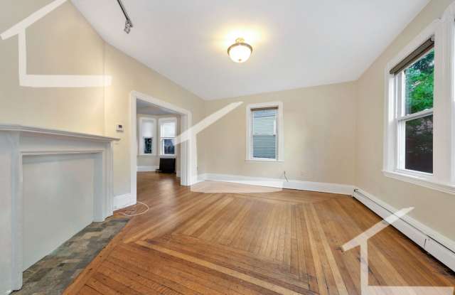 Charming 5 Bedroom-No Broker Fee