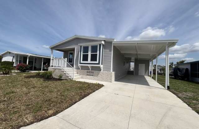 937 Questa Avenue, #638