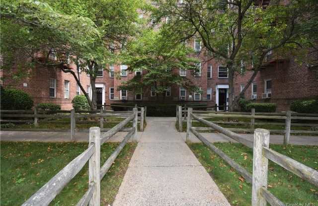 Photo of 770 Bronx River Road unit: A26