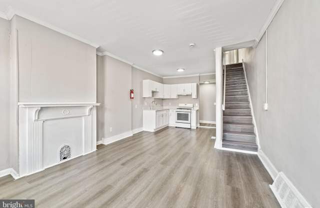 4016 N FAIRHILL STREET