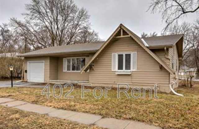 6325 Camden Avenue - 6325 Camden Avenue, Omaha, NE 68104