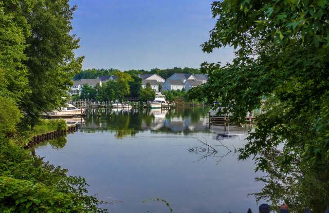 Verona at Middle River