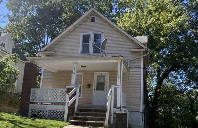 328 Lease St