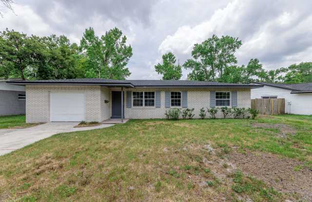 Photo of 7869 Jolliet Drive