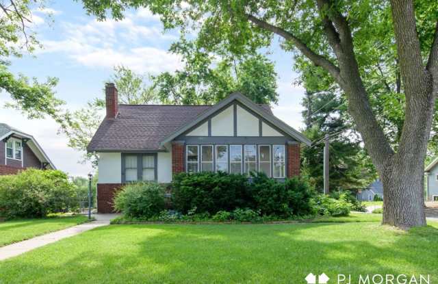 1101 North 50th Street - LO