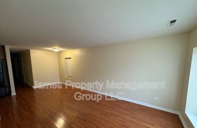 1129 S Troy St Unit 1