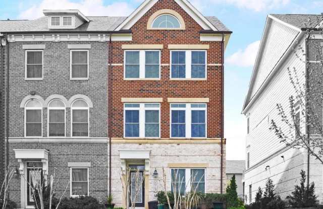 Photo of 20769 DUXBURY TER