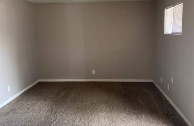 Photo of La Place Avenue H