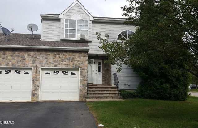 Photo of 1 Skylark Court