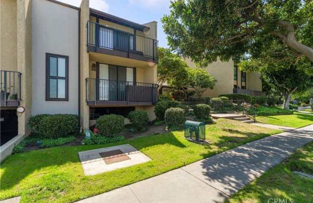 3520 Maricopa Street