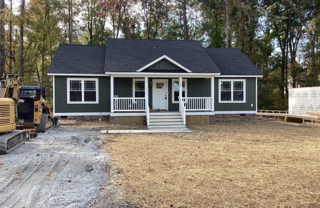 705 3rd Street - 705 3rd Street, Blackstone, VA 23824