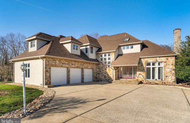 961 SKIPPACK PIKE