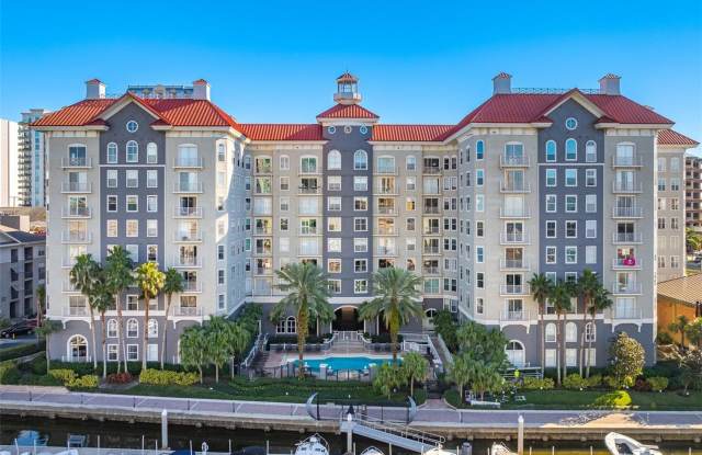 700 S HARBOUR ISLAND Boulevard