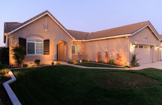 NW Visalia Home Coming Soon!