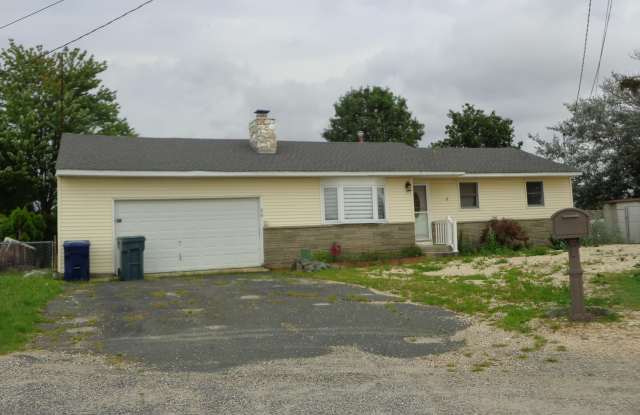 26 N Commodore Drive