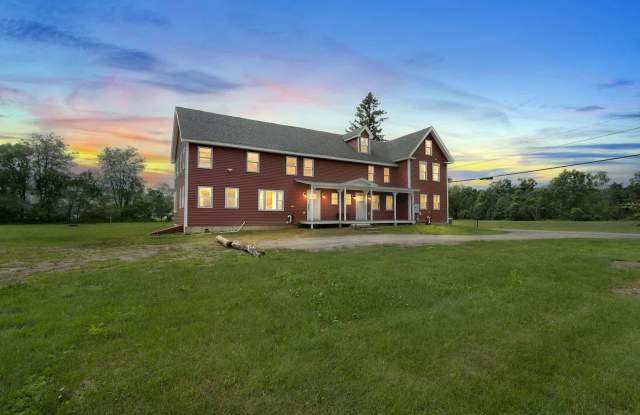 Newfound Farmhouse - 313 Fowler River Road, Grafton County, NH 03222