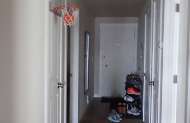 Photo of 1226 Lakeview Boulevard East