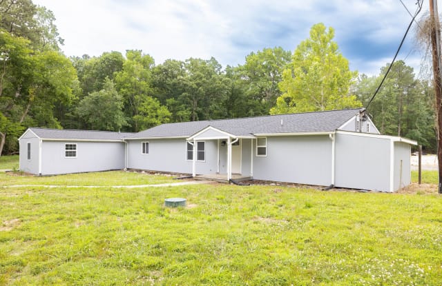 12373 W Patrick Henry Rd - 12373 West Patrick Henry Road, Hanover County, VA 23005