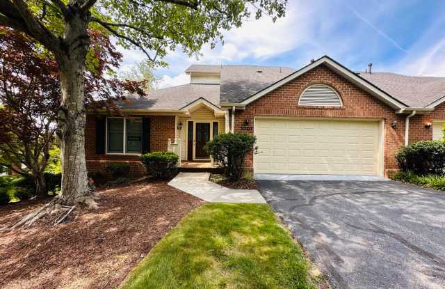 Photo of 4 Bedroom, 4 Bath Townhouse