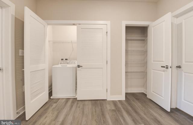 12875 MOSAIC PARK Way unit: 4-C