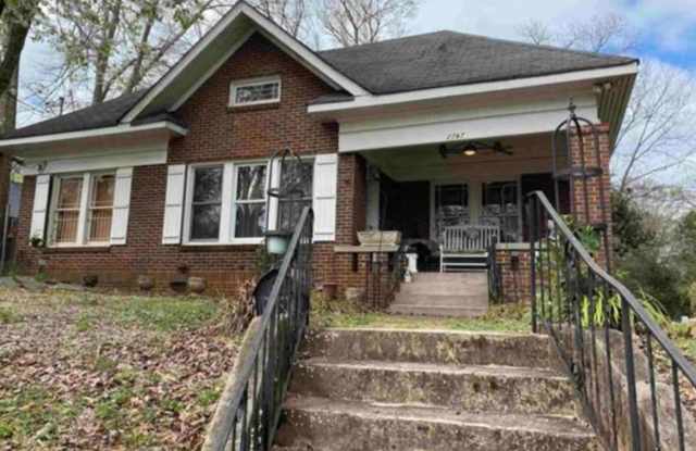 3 bedroom 2 bath beautiful home with tons of character!