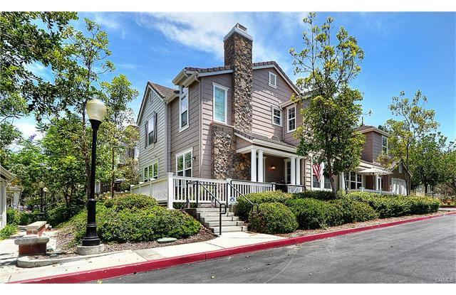 End Unit 3 Bedroom Townhouse Style Home