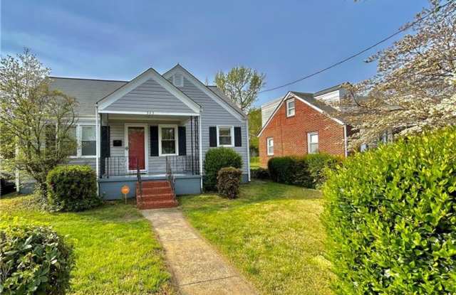 983 Widgeon Road