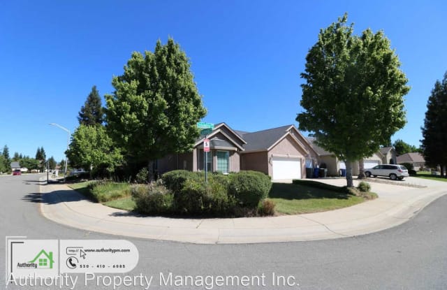 2338 Columbia Way - 2338 Columbia Way, Redding, CA 96003