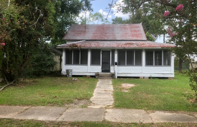 305 East Hanson Avenue - 305 East Hanson Avenue, Hammond, LA 70403