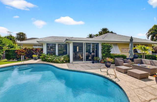 30 Spanish River Drive
