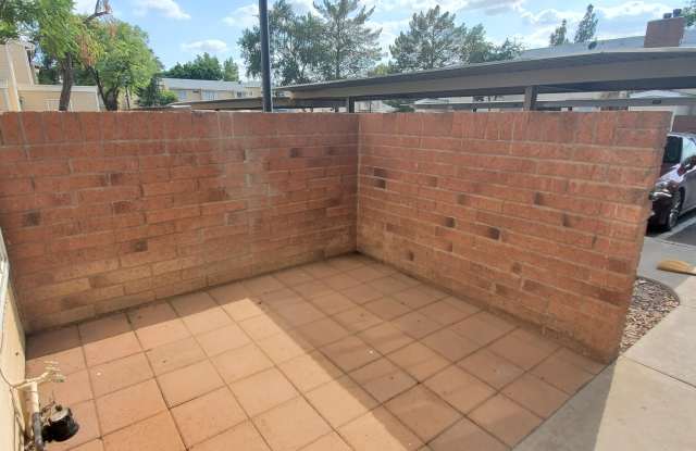 625 S WESTWOOD -- unit: 158