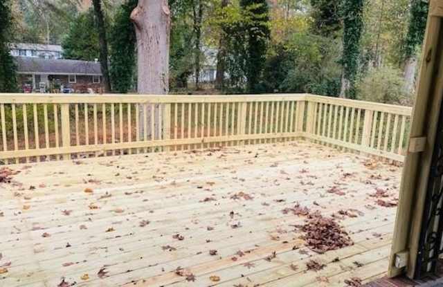 1240 Mimosa Circle SW