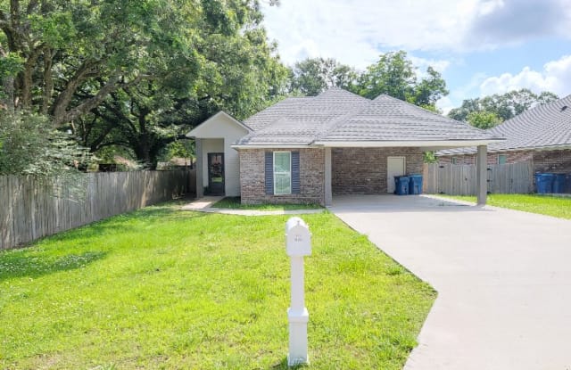 102 Lyons Street - 102 Lyons Street, Lafayette, LA 70506