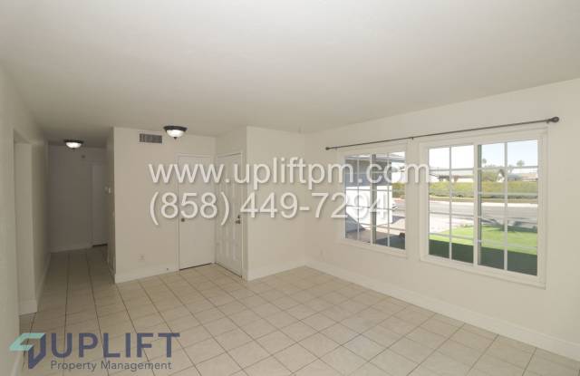 4 BEDROOM/2 BATHROOM - MIRA MESA