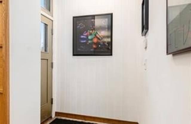 3020 E GRAND Boulevard