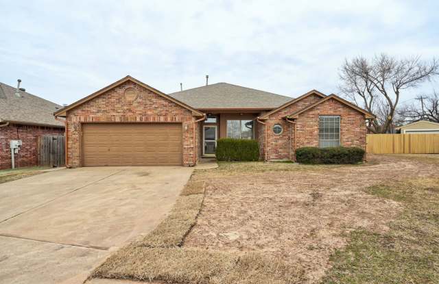 Beautiful 4BD/2BTH with a 2 car garage that's Located in the Cedar Pointe Gated Community - 1816 Fair Meadow Drive, Edmond, OK 73003